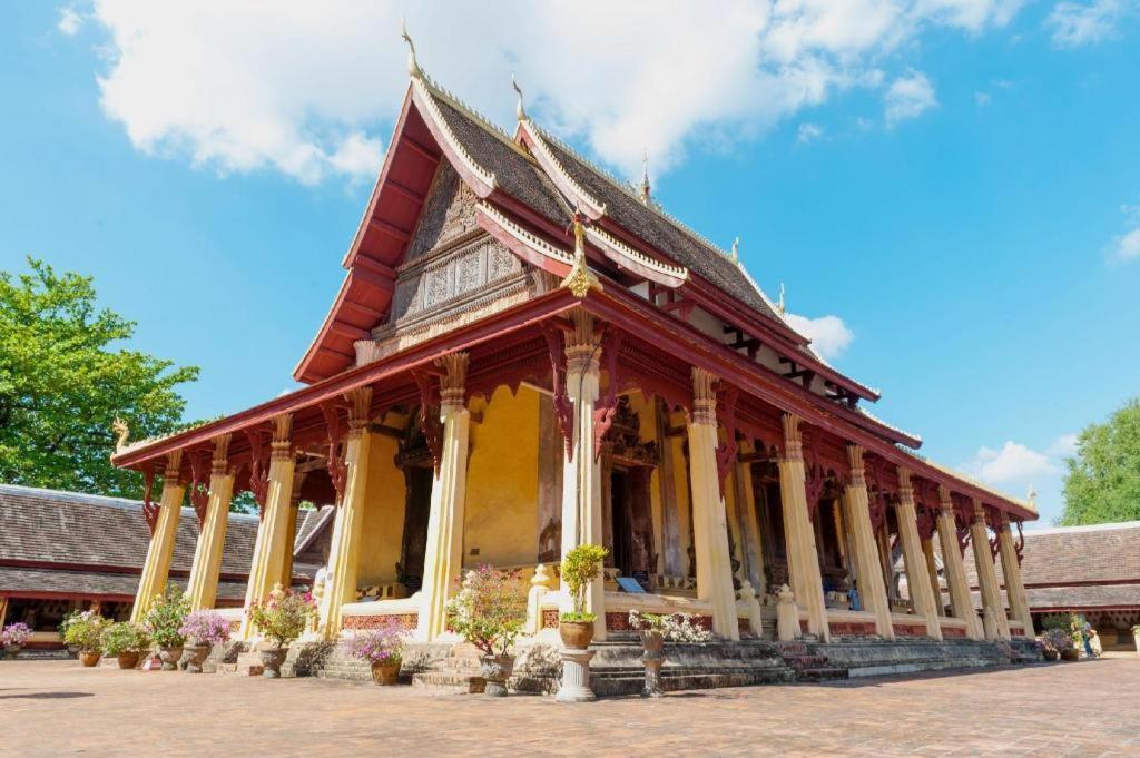 Chaleunehoung Hotel Viêng Chăn Ngoại thất bức ảnh