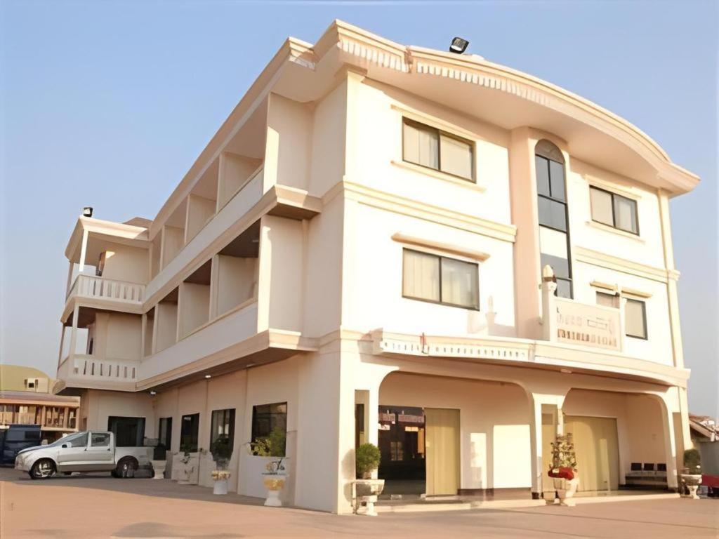 Chaleunehoung Hotel Viêng Chăn Ngoại thất bức ảnh