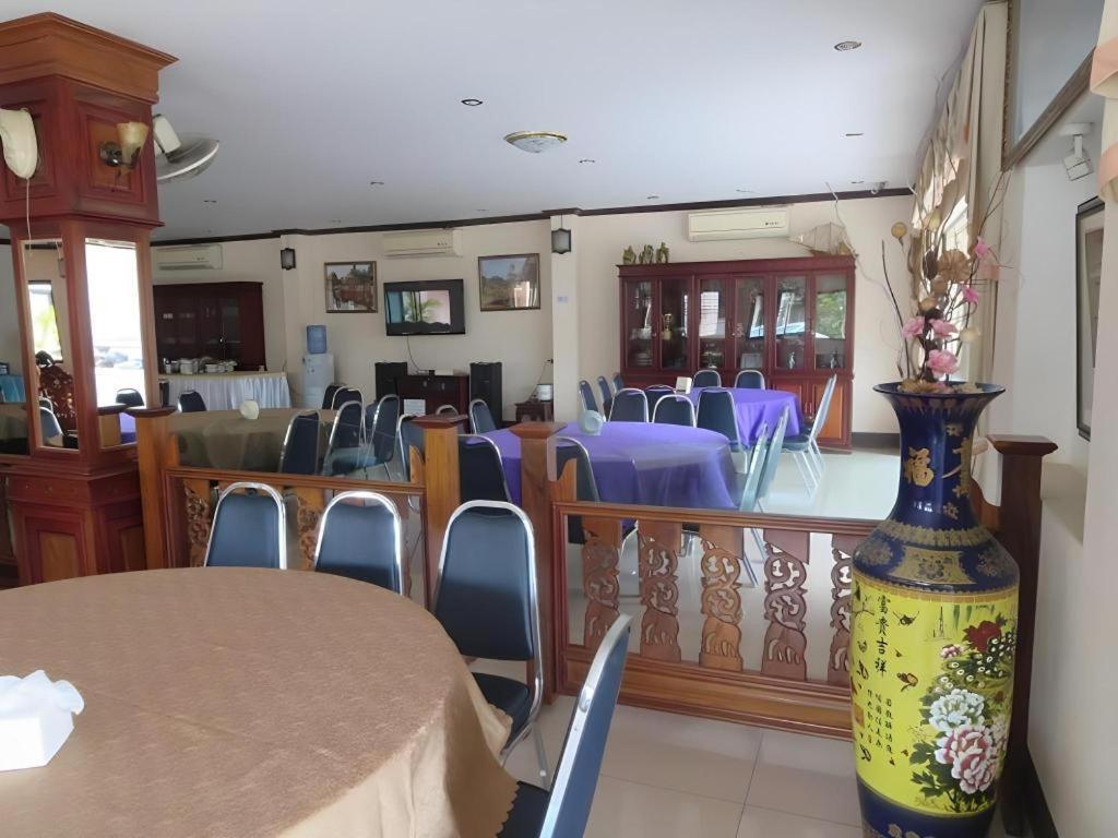 Chaleunehoung Hotel Viêng Chăn Ngoại thất bức ảnh