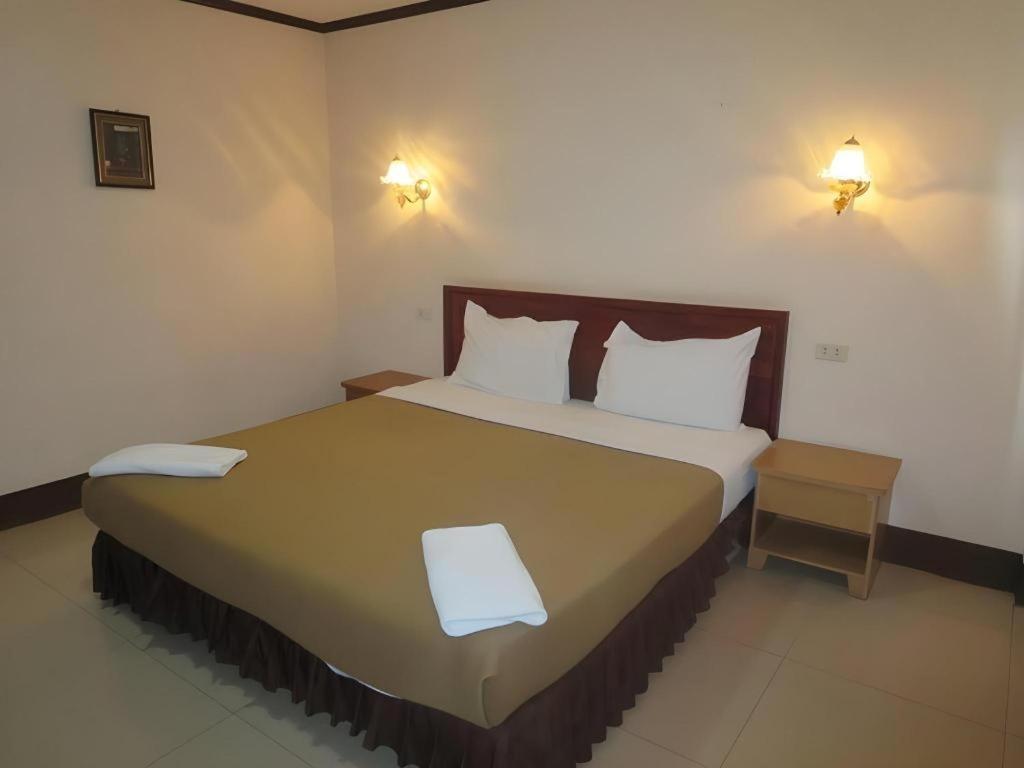 Chaleunehoung Hotel Viêng Chăn Ngoại thất bức ảnh