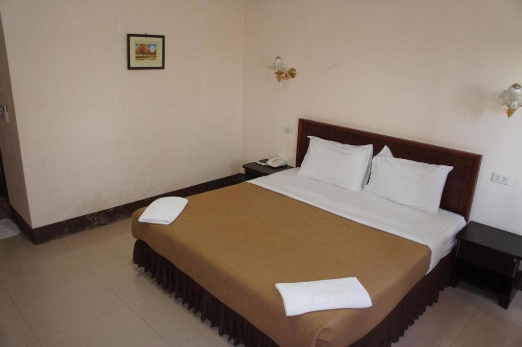 Chaleunehoung Hotel Viêng Chăn Ngoại thất bức ảnh
