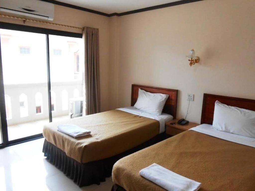 Chaleunehoung Hotel Viêng Chăn Ngoại thất bức ảnh