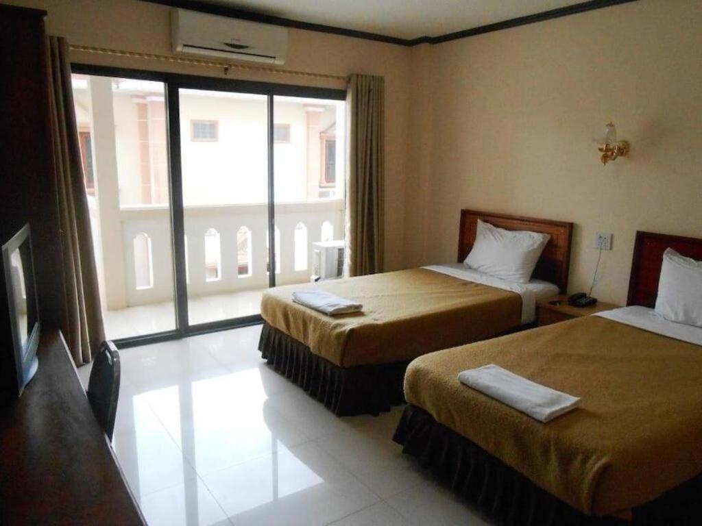 Chaleunehoung Hotel Viêng Chăn Ngoại thất bức ảnh